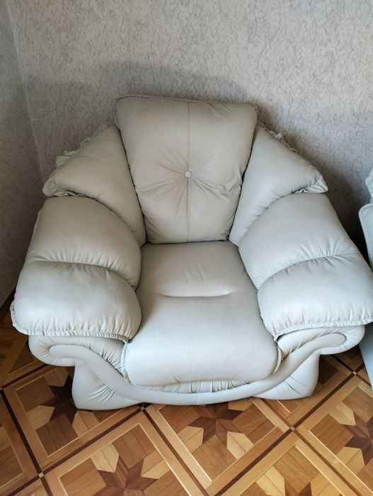 Продам мебель мягкую