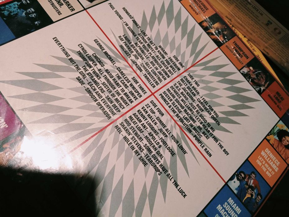 Discos de vinil antigos vários géneros musicais