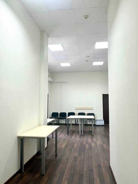 Сучасна переговорна 53м² біля метро Майдан/Хрещатик. ІНТЕРНЕТ Є ЗАВЖДИ