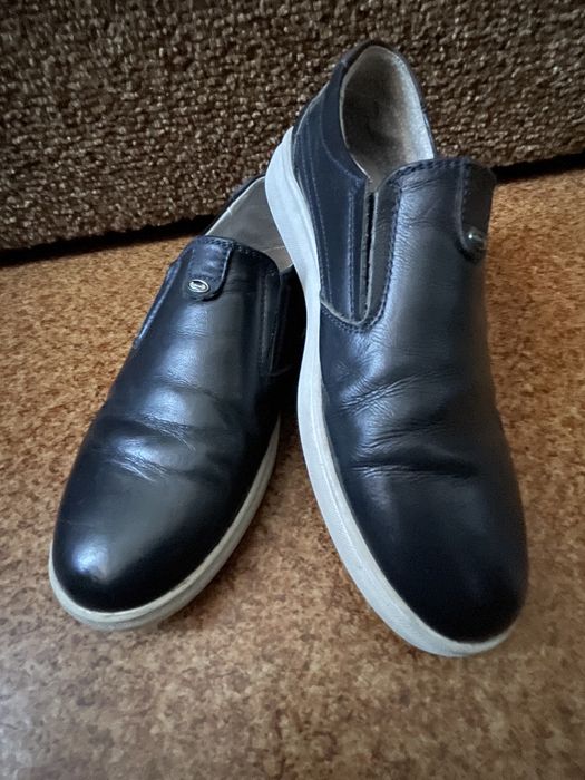 Туфлі хлопчакові.           ….