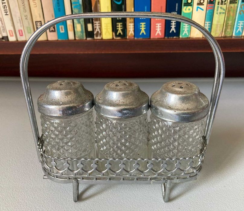 Conjunto de 3 Saleiros / Pimenteiros