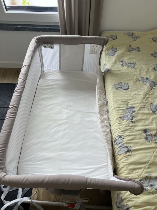 Chicco next2me criança