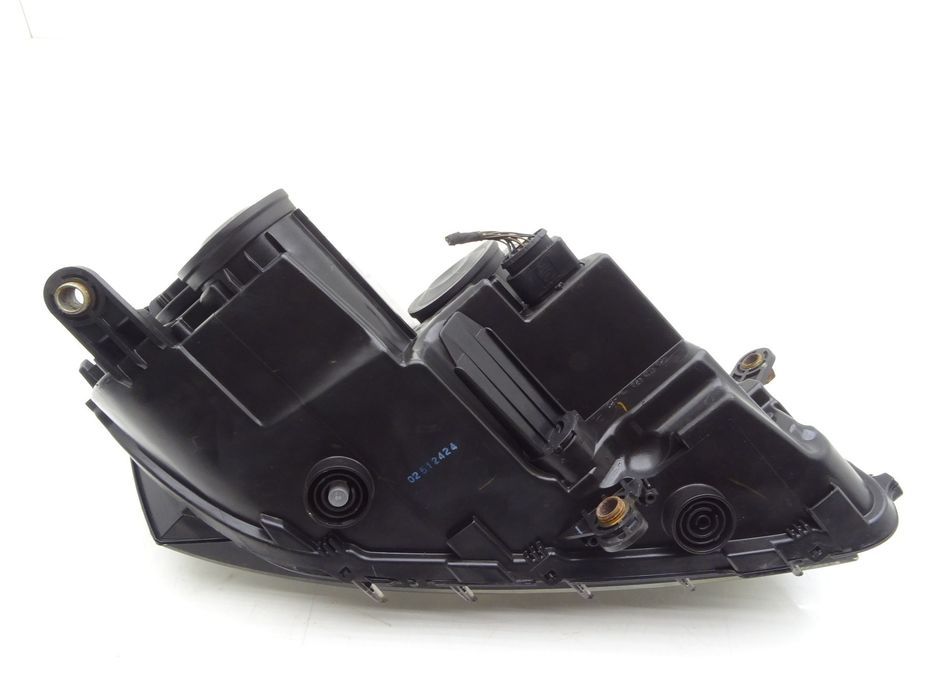 Lampa przód przednia lewa lewy kompletna 02512424 VW passat b7