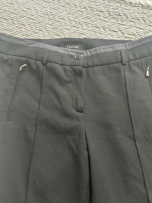 Czarne materialowe spodnie rozmiar L