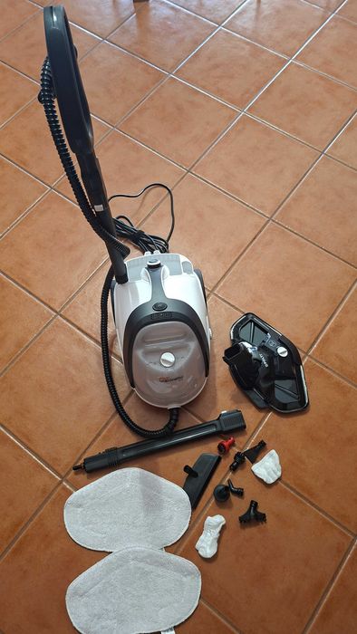 Polti Vaporetto Smart 120, Limpador a vapor com caldeira 4 bar, 1500 W, depósito removível 2 l, aquecimento 2 min, 14 acessórios, branco/preto