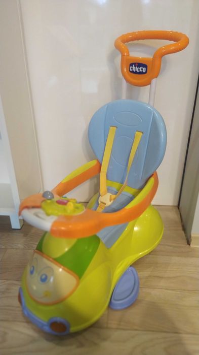 Sprzedam jeździk chicco