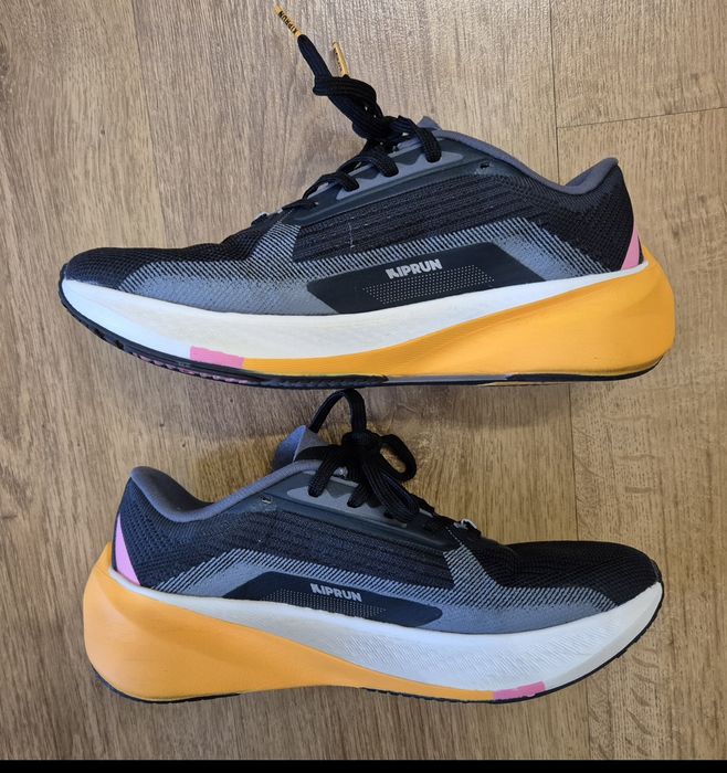 Buty do biegania damskie - Kiprun Cushion 500 Premium. Stan idealny