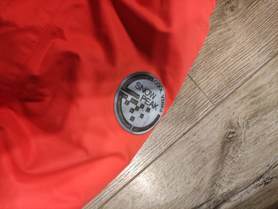 Sprzedam kurtkę narciarską 146/152