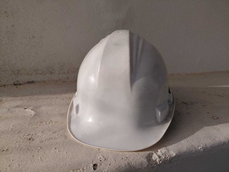 Capacete Branco de Encarregado Obras