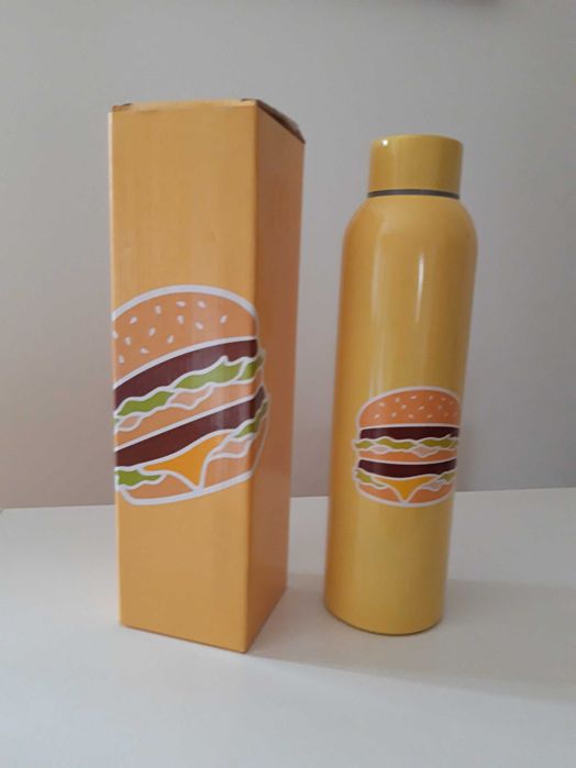 Garrafa reutilizável de aço inoxidável - Artigo NOVO.