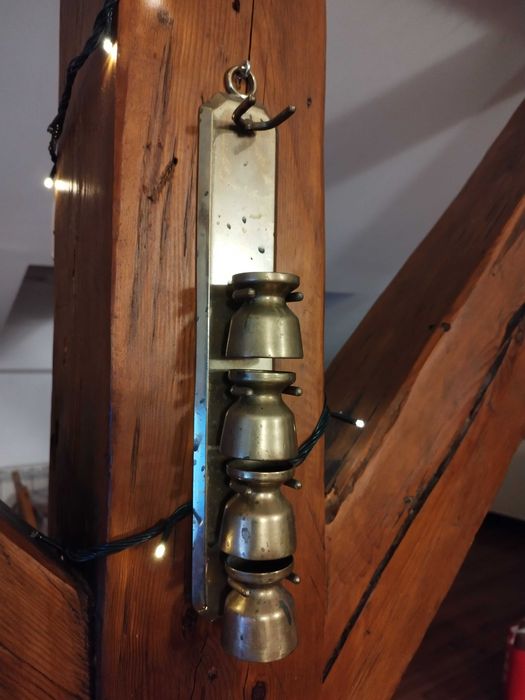 Stary, francuski wieszak na 4 kieliszki na jajka, mosiądz.