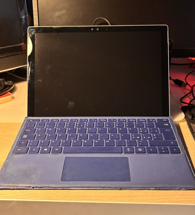 Microsoft Surface Pro 4505496438928189441