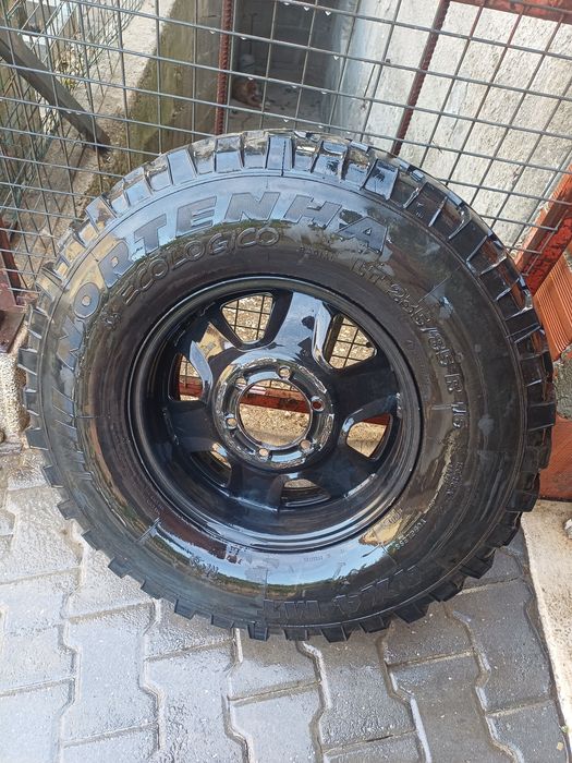 Jantes + Pneus 235/85 R16 COMO NOVOS