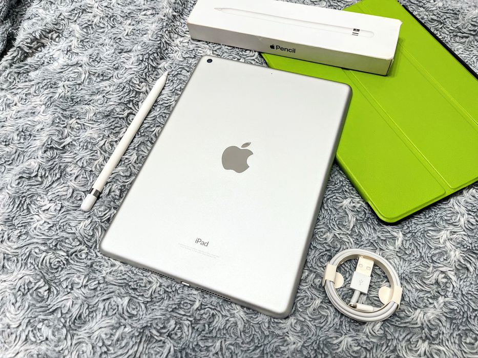 IPad 6 (128 gb) wi-fi, как новый + чехол! A1893