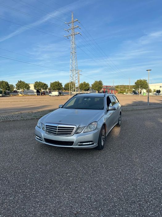 Mercedes Benz E220460689483792404481