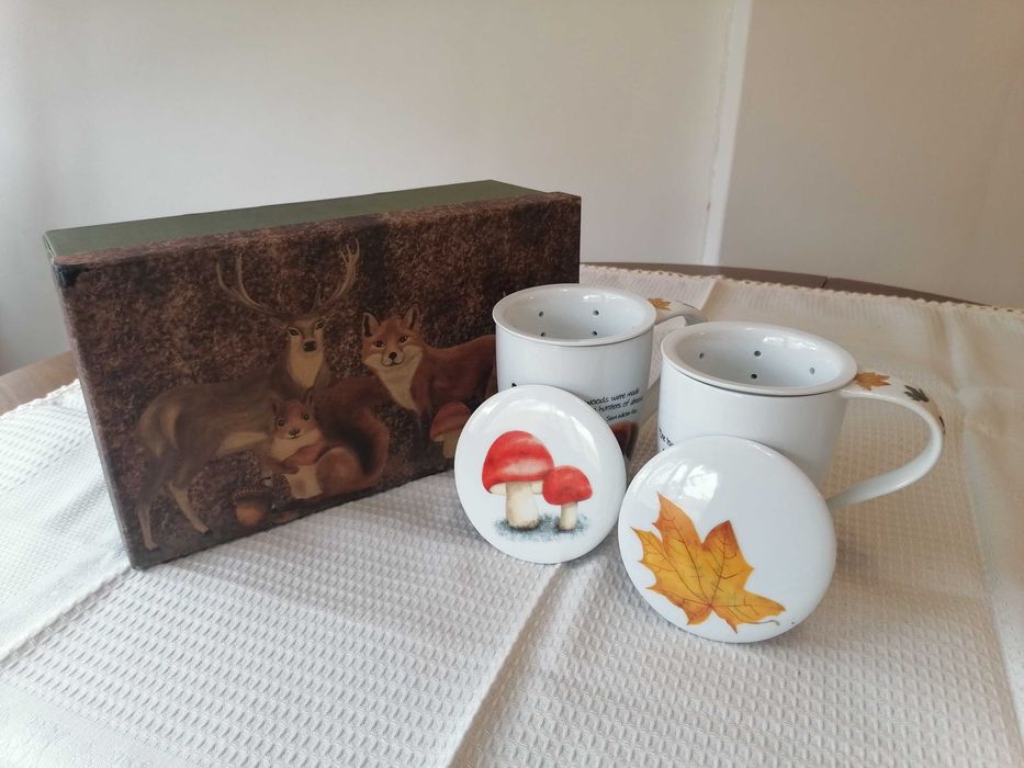 Conjunto de canecas de chá Gato Preto, bule e toalha - NOVO