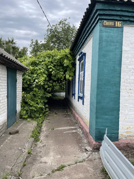 Здається будинок в Яготині