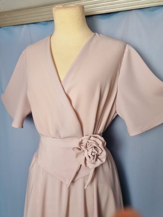 Sukienka na komunię  wesele  roz. 38/40/42