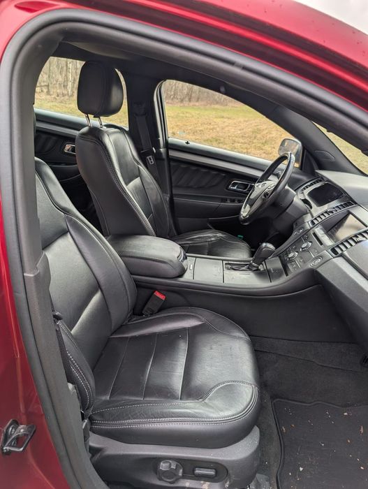Ford Taurus Pierwszy właściciel 4x4 Lpg