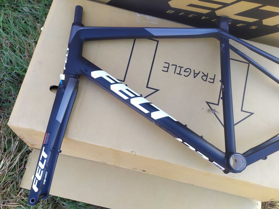 FELT VR Series rama szosowa Alu/Carbon Roz. 52cm NOWA 700c Polecam