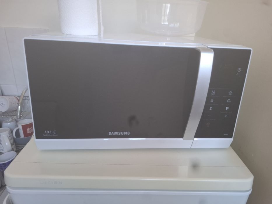 Kuchenka mikrofalowa samsung