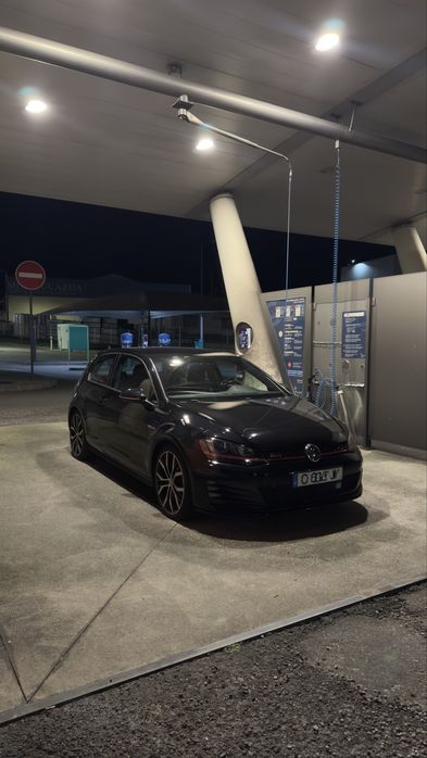 Volkswagen Golf VII GTI