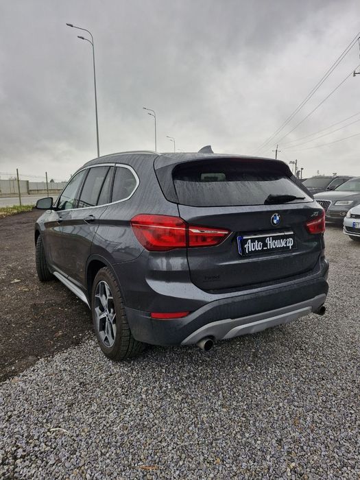 продам BMW X1 2016