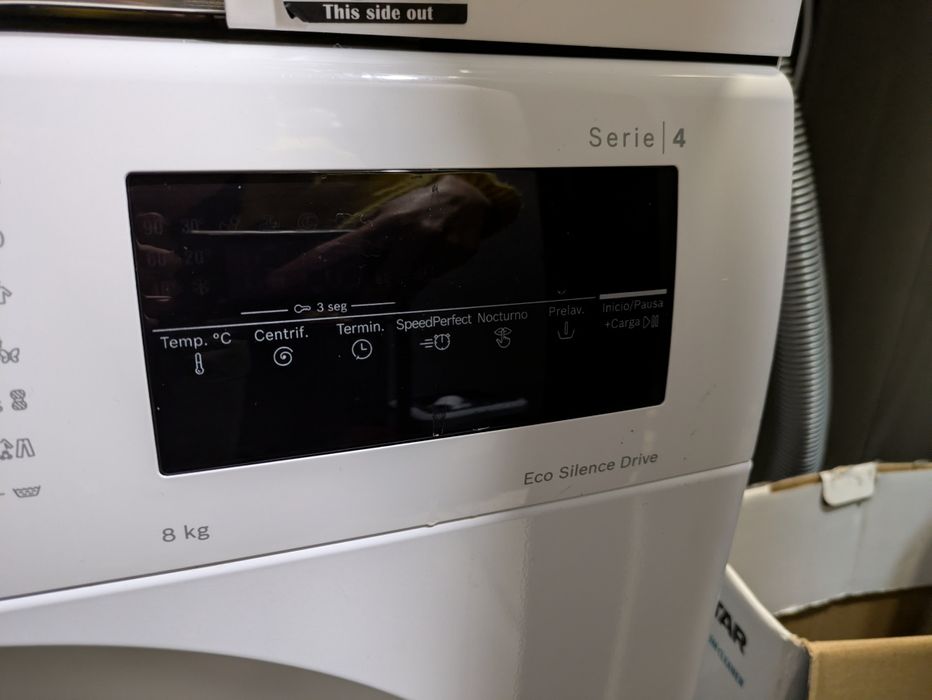 Máquina de Lavar Roupa BOSCH WAN28200ES (8Kg - 1400 rpm - Branco)