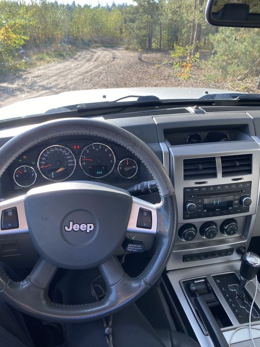 Jeep Cherokee KK Liberty 3,7 lpg wersja eu