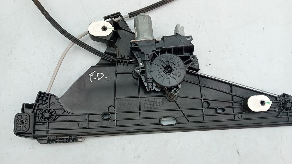 Elevador vidros frente direito PEUGEOT 208 II