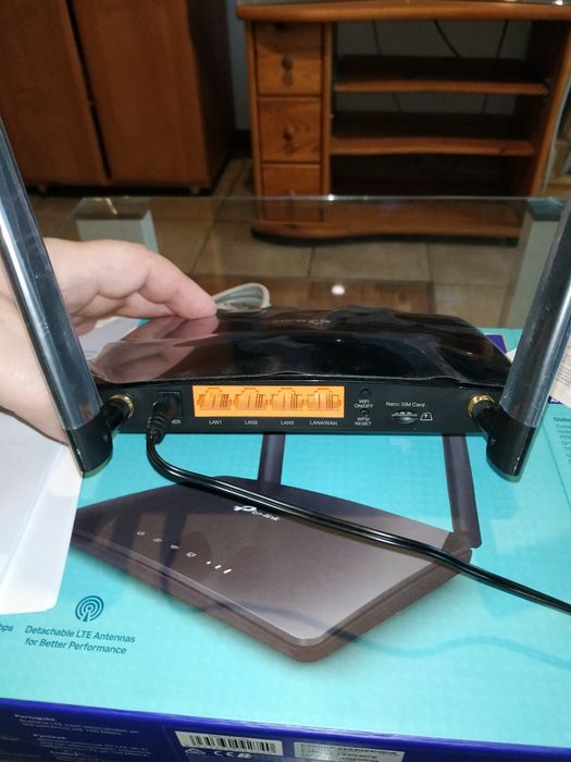 TP-LINK Archer MR200 router 4gLTE