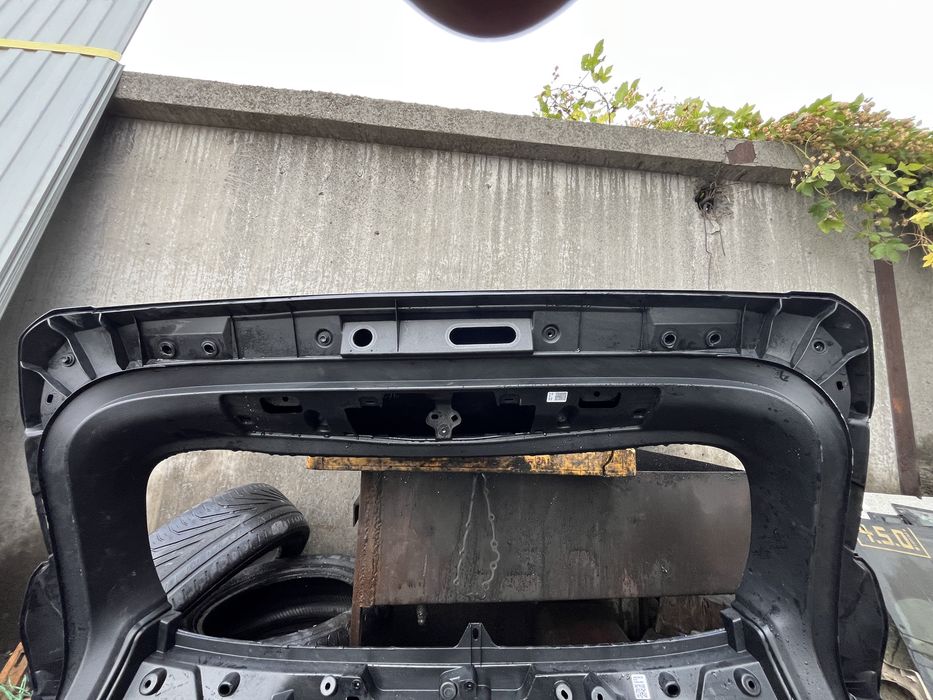 Кришка багажника toyota highlander 2020 XV 70 67005-0E530