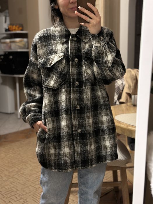 Koszulowa kurtka oversize w kratę Vero Moda – rozmiar M