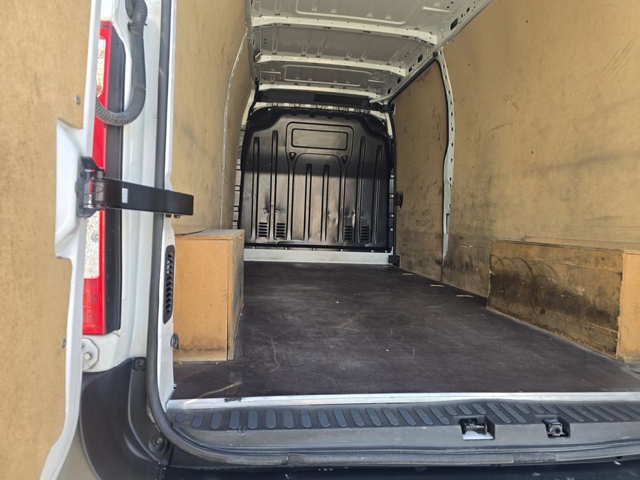 Renault Master 2.3 DCI, L3H2 de 150cv com AC