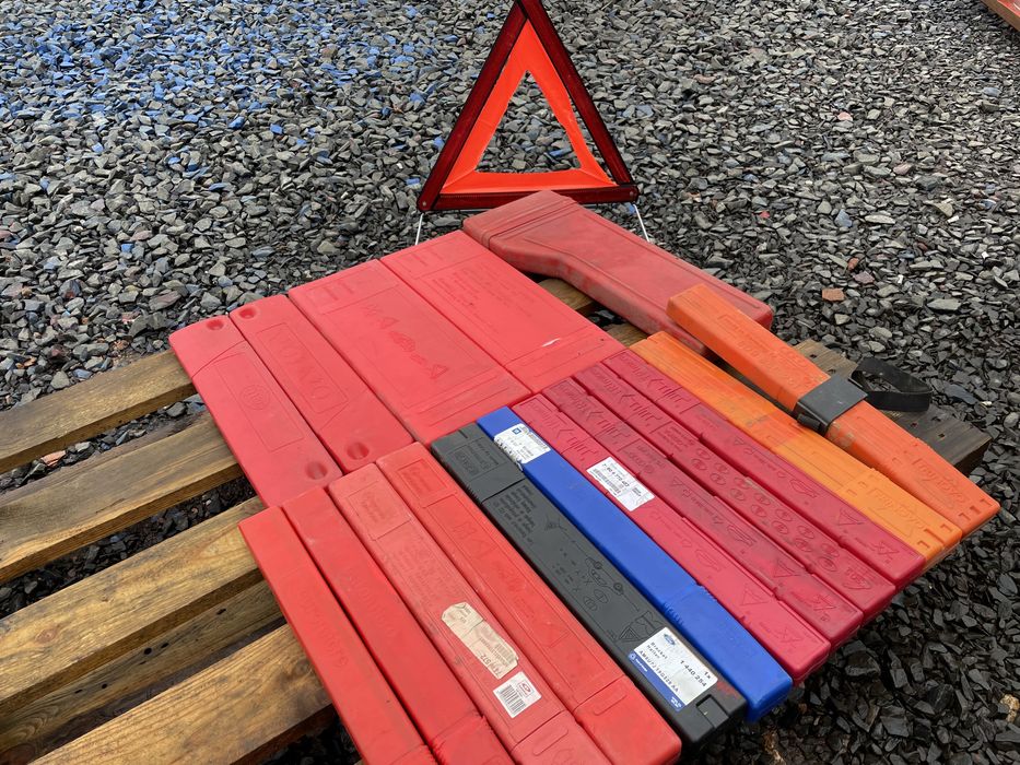 Знак аварійної зупинки