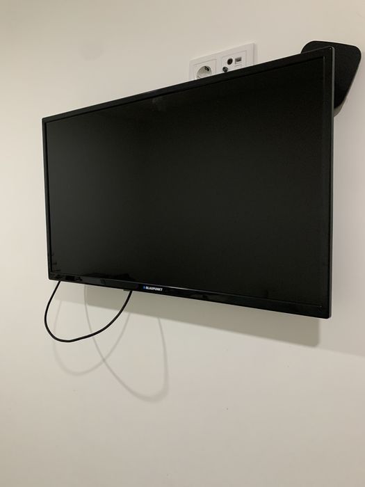TV 32” com suporte de parede