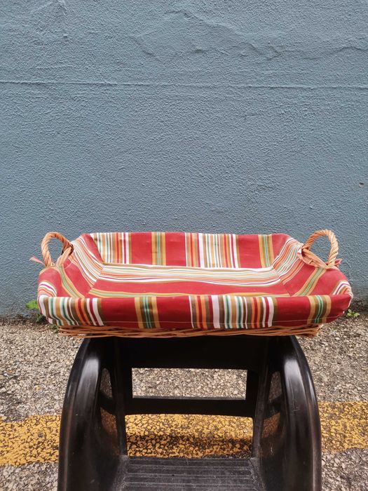 Cesta em vime com forra