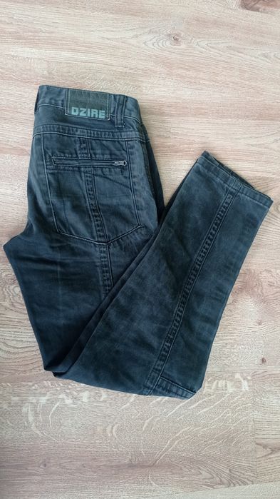 Jeansy męskie przecierane