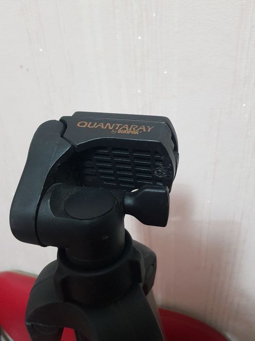 Трипод для фото-,відеокамери  Quantaray  QSX 2001