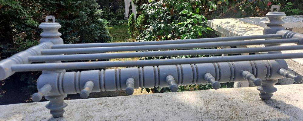 Drewniany wieszak ścienny PRL