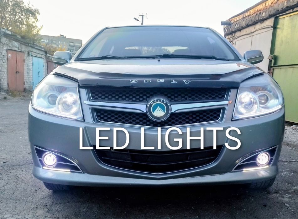 LED противотуманки + дхо с решётками для Джили МК, MK NEW, МК2, МK CROSS.
