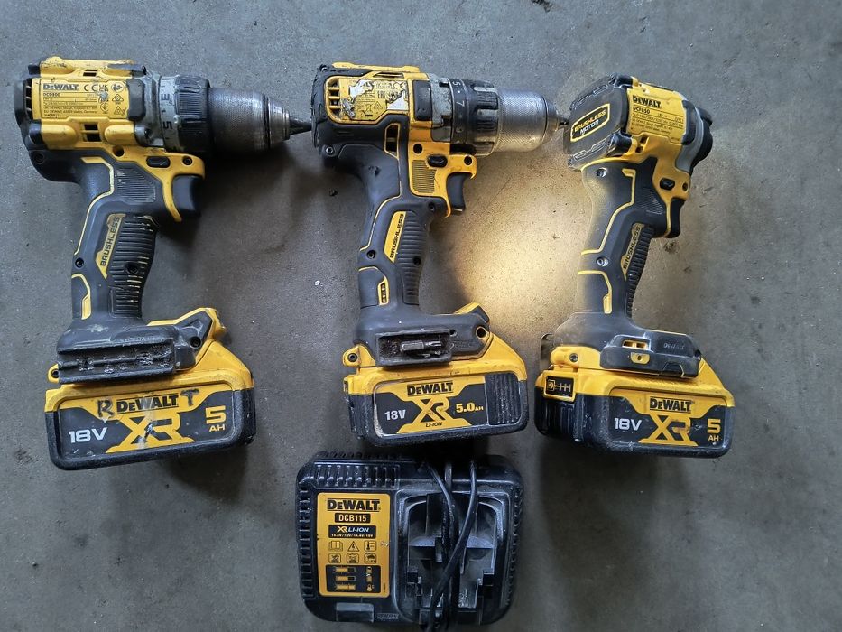 Zestaw DeWALT + baterie 5