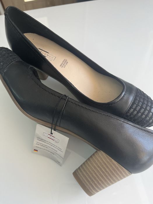 Hurtownia Odzieży Używanej-buty cr