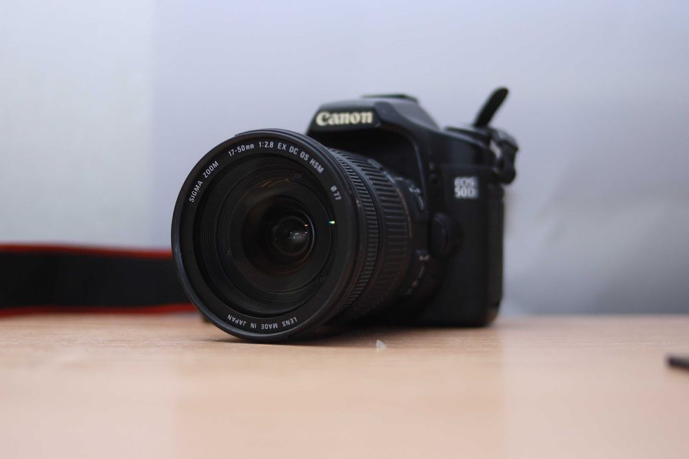 Комплект Canon EOS 50D + Sigma 17-50mm f/2.8 EX DC OS HSM (світлосильний зум)