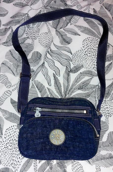 Mala senhora de ganga Névé Paris