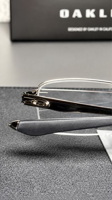 Oakley Metal Plate