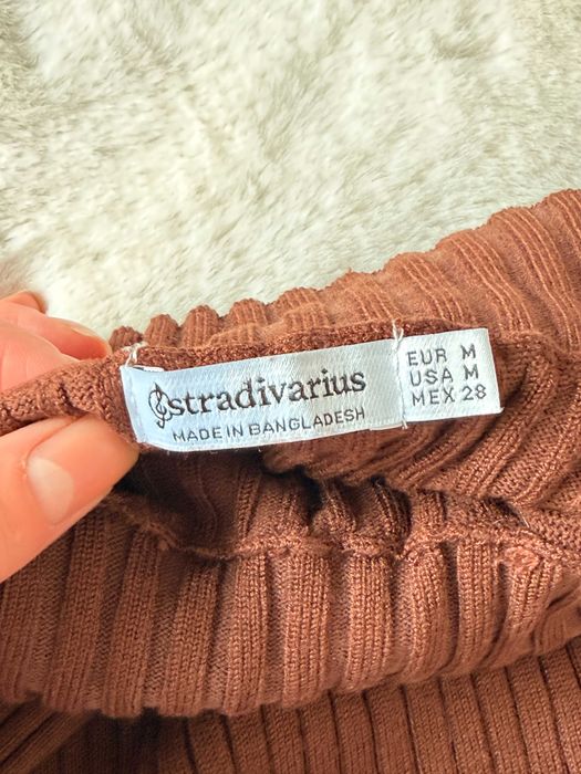 Sweter Golf w Prążki Brązowy Rozmiar S-M Stradivarius Stan Idealny