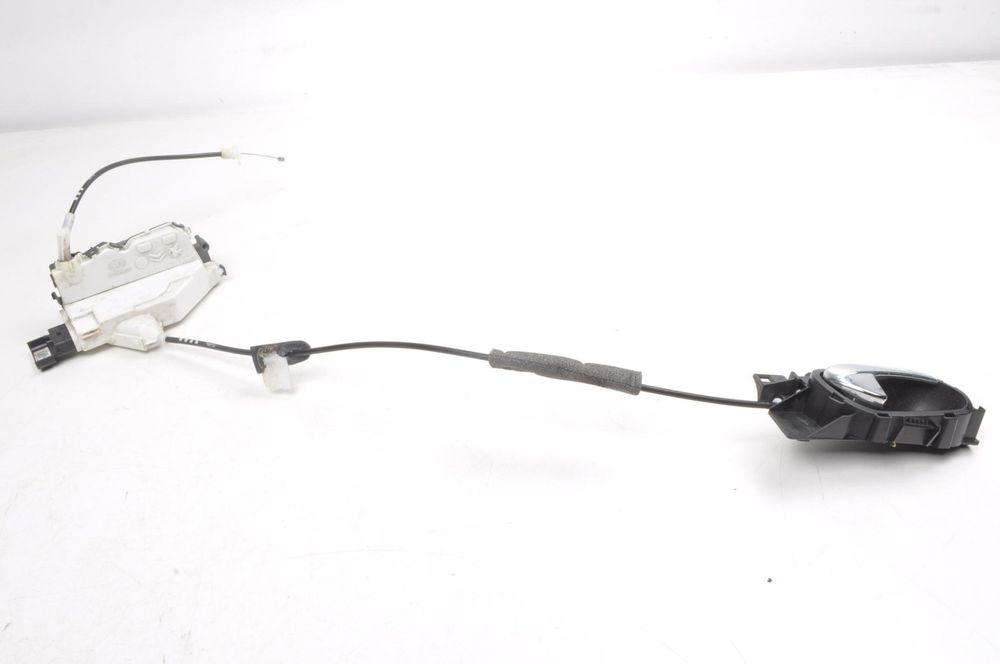 PEUGEOT 308 I ZAMEK DRZWI PRAWY PRZÓD EUROPA 6PIN