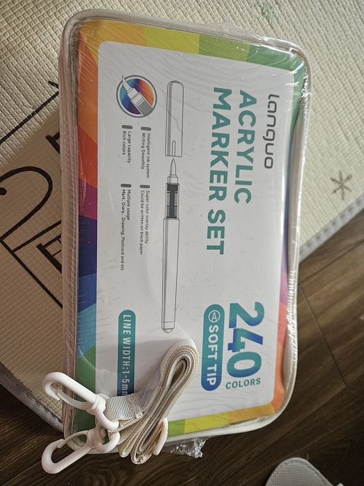 Markery akrylowe Languo 240 sztuk