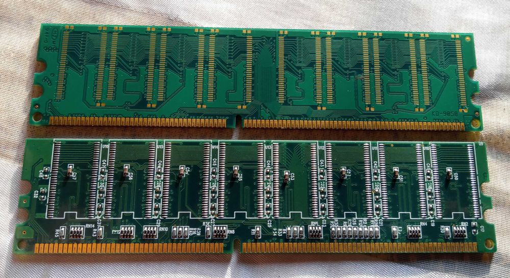 Pamięć RAM DDR 400MHz 256MB PC3200 2 szt